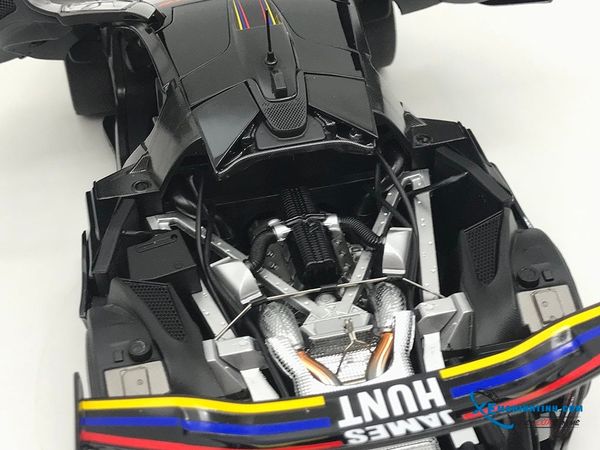 Xe Mô Hình McLaren P1 GTR James Hunt 40th Anniversary #11 1:18 Almost Real ( Đen )