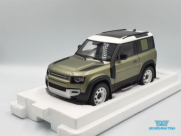 Xe Mô Hình Land Rover Defender 90 Bản 2 Cửa 2020 1:18 Almost Real ( Pangea Green )