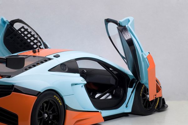 XE MÔ HÌNH MCLAREN 12C GT3 1:18 AUTOART (XANH DƯƠNG)