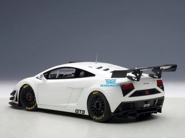 Xe Mô Hình Lamborghini Gallardo GT3 FL2 2013 1:18 Autoart (Trắng )