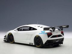 Xe Mô Hình Lamborghini Gallardo GT3 FL2 2013 1:18 Autoart (Trắng )