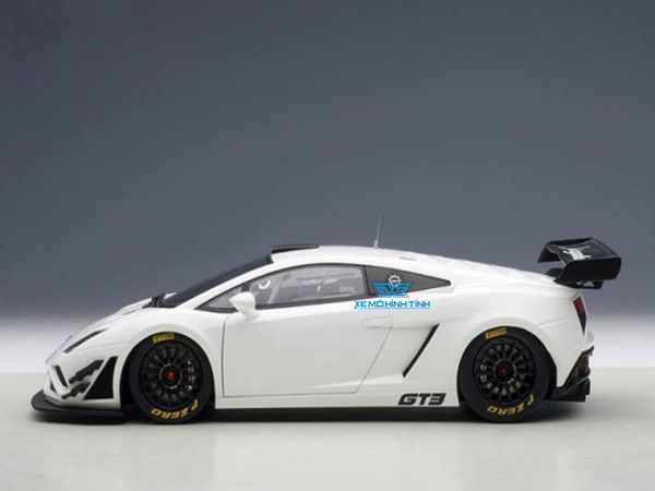 Xe Mô Hình Lamborghini Gallardo GT3 FL2 2013 1:18 Autoart (Trắng )
