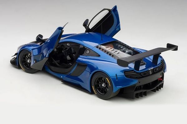 1/18 McLAREN 650S GT3 (BLUE/BLACK ACCENTS)