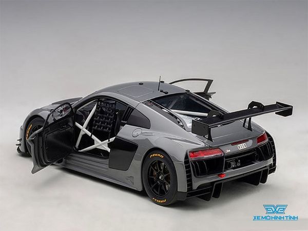 Xe Mô Hình Audi R8 Le Mans Version 1:18 Autoart ( Nardo Grey )