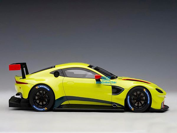 Xe Mô Hình Aston Martin Vantage GTE Le Mans Pro 2018 #97 1:18 Autoart ( Vàng Chanh )