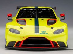 Xe Mô Hình Aston Martin Vantage GTE Le Mans Pro 2018 #97 1:18 Autoart ( Vàng Chanh )