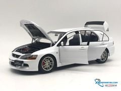 Xe Mô Hình Mitsubishi Lancer Evolution IX 1:18 Super A ( Trắng )