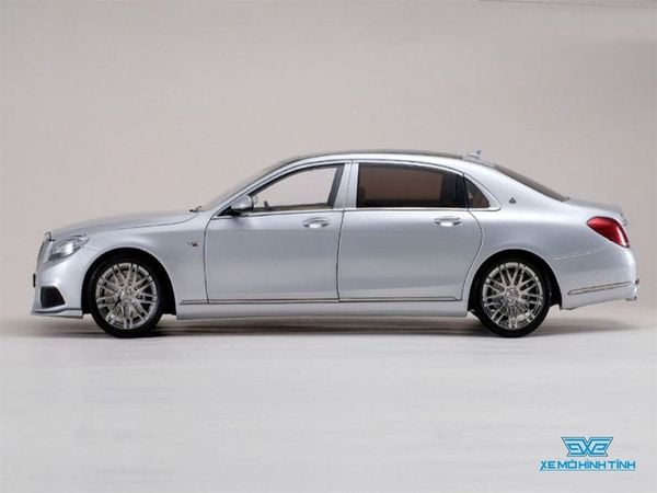 Xe Mô Hình Brabus 900 Mercedes-Maybach S-Class 1:18 Almost Real ( Bạc )