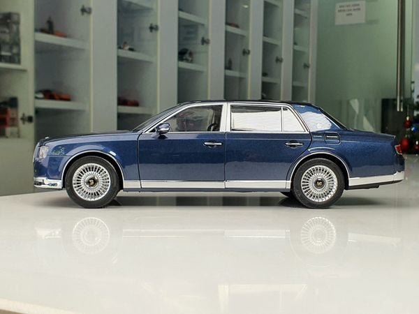 Xe mô hình Toyota Century 1:18 LCD (Blue)