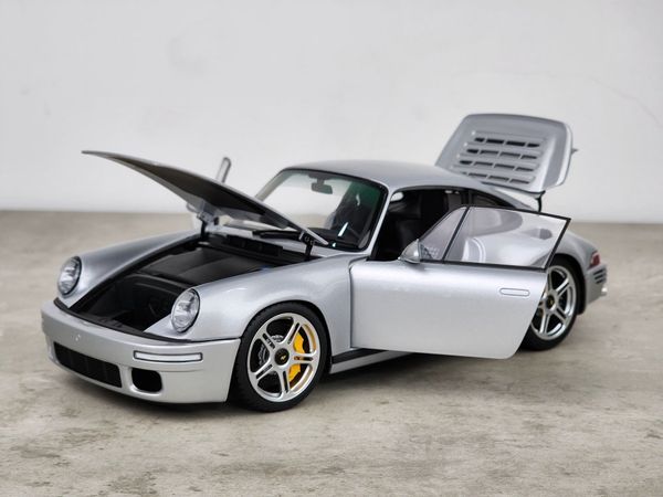Xe Mô Hình RUF CTR AnniVersary 2017 1:18 Almost Real (GT Silver)