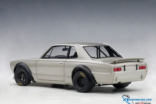 Xe Mô Hình NISSAN SKYLINE GT-R (KPGC-10) RACING 1972 1:18 Autoart