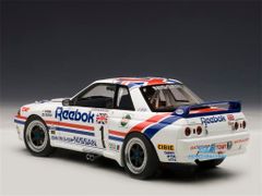 Xe Mô Hình Nissan Skyline GT-R (R32) GROUP A 1990 REEBOK #1 1:18 Autoart ( Trắng )