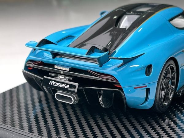 Xe Mô Hình Koenigsegg Regera 1:18 FrontiArt ( Xanh Dương )