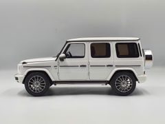 Xe Mô Hình Mercedes-Benz G-Class 2018 Limited Edition 400pcs 1:18 Minichamps ( Trắng )