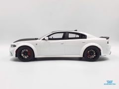 Xe Mô Hình Dodge Charger SRT Hellcat 2021 1:18 GTSpirit ( Trắng )