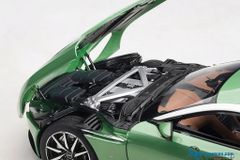 Xe mô hình ASTON MARTIN DB11 1:18 Autoart (APPLETREE GREEN)