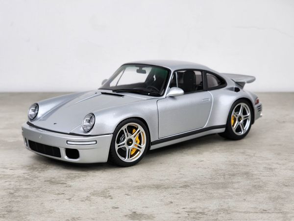 Xe Mô Hình RUF CTR AnniVersary 2017 1:18 Almost Real (GT Silver)