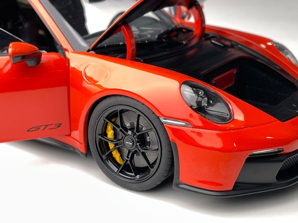 Xe Mô Hình Porsche 911 GT3 2021 1:18 Norev ( Cam )