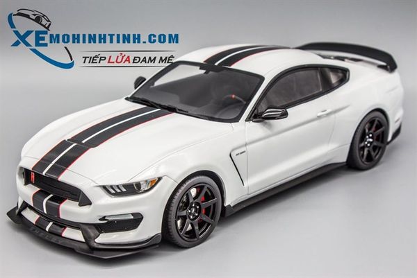 XE MÔ HÌNH FORD SHELBY GT350R 1:18 GTSPIRIT (TRẮNG)