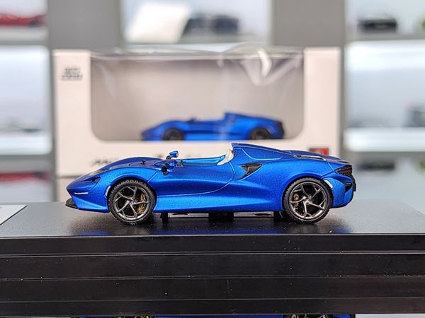 Xe Mô Hình McLaren ELVA 1:64 LCD ( Xanh Nhám )