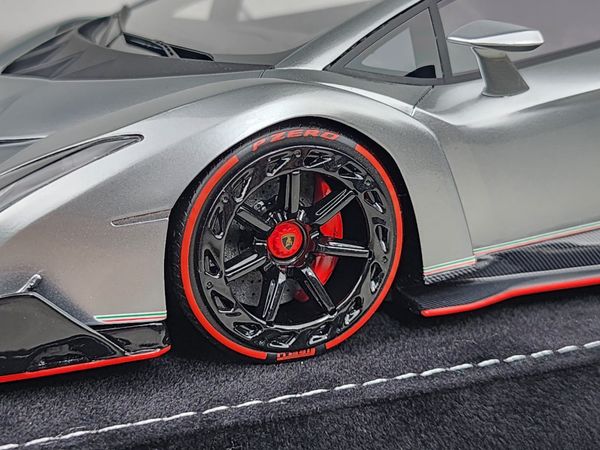 Xe Mô Hình Supercar Veneno Series 1:18 HH Model ( Gun Metal Grey )