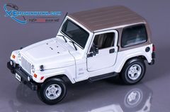 XE MÔ HÌNH JEEP WRANGLER SAHARA 1:18 MAISTO (TRẮNG)