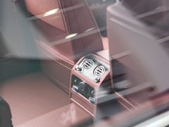 Xe Mô Hình Rolls-Royce Ghost 1:18 HH Model ( Đen/ Mui Bạc Nội Thất Hồng )