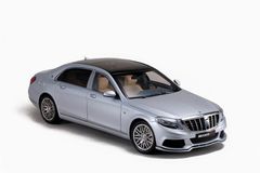 Xe Mô Hình Brabus 900 Mercedes-Maybach S-Class 1:18 Almost Real ( Bạc )