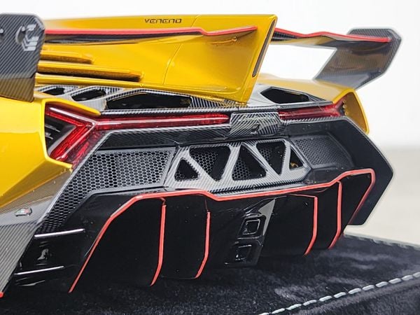 Xe Mô Hình Supercar Veneno Series 1:18 HH Model ( Chrome Gold )