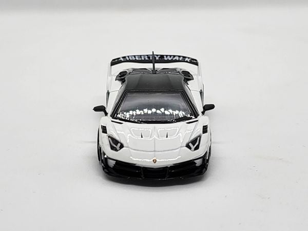 Xe Mô Hình LB-Silhouette WORKS Lamborghini Aventador GT EVO White LHD 1:64 Minigt ( Trắng )