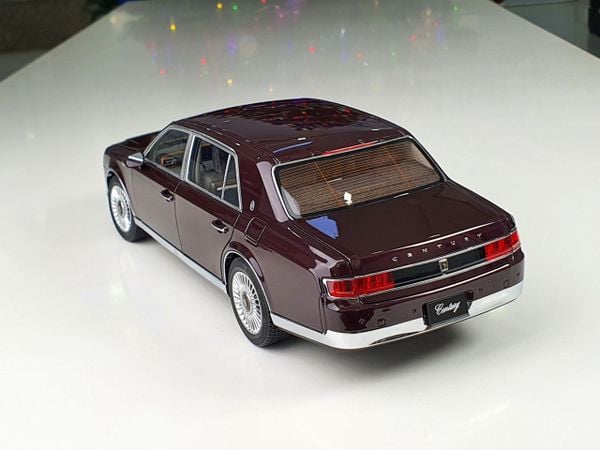 Xe mô hình Toyota Century 1:18 LCD (Brown)