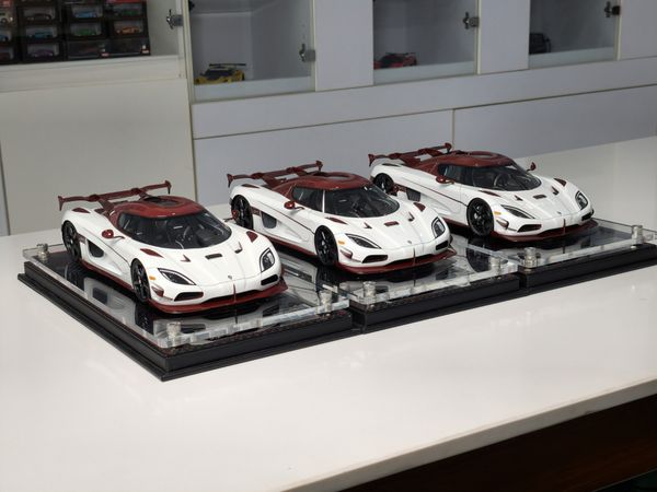 Xe Mô Hình Koenigsegg Agera RS Limited 500 1:18 FrontiArt ( Trắng Đỏ )