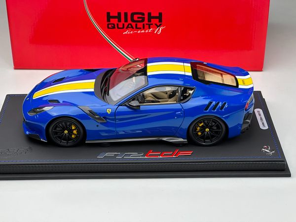 Xe Mô Hình (V) Ferrari F12 TDF Azzurro Dino 1:18 BBR ( Xanh Sọc Vàng )