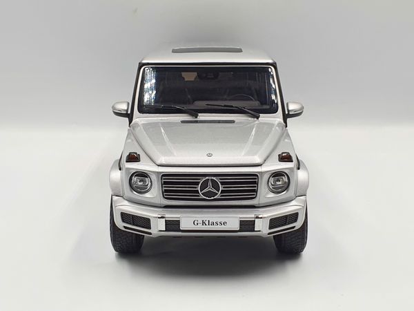 Xe Mô Hình Mercedes-Benz G-Class 2018 Limited Edition 500pcs 1:18 Minichamps ( Bạc )