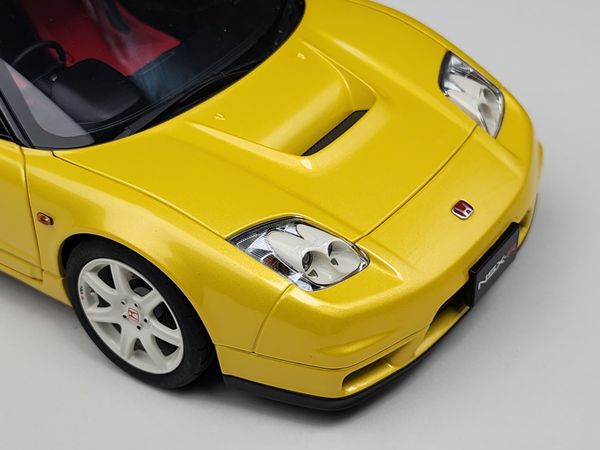 Xe Mô Hình Honda NSX-R (NA2) 1:18 Autoart (Indy Yellow Pearl)