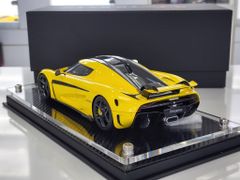 Xe Mô Hình Koenigsegg Regera 1:18 FrontiArt (Vàng)