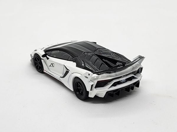 Xe Mô Hình LB-Silhouette WORKS Lamborghini Aventador GT EVO White LHD 1:64 Minigt ( Trắng )