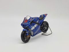 XE MÔ HÌNH YAMAHA M1 GO NO5 1:18 NEWRAY (xanh)