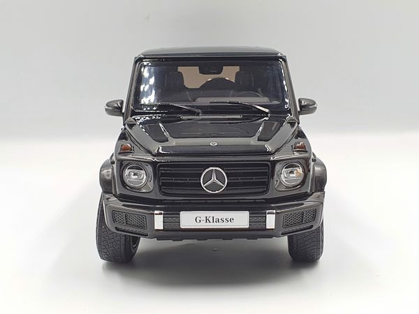 Xe Mô Hình Mercedes-Benz G-Class 2018 Limited Edition 500 pcs 1:18 Minichamps ( Đen )