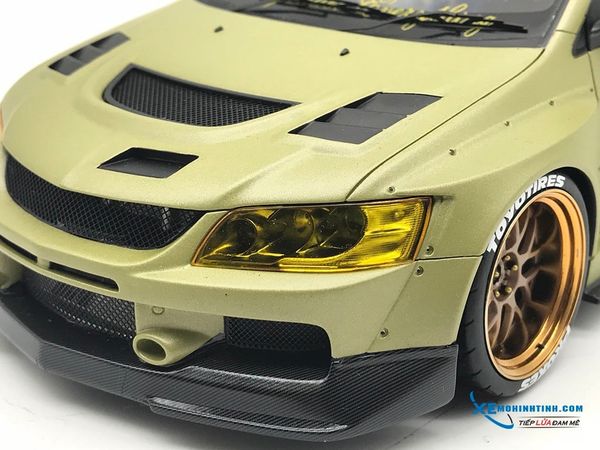 Xe Mô Hình Mitsubishi Evo IX Matt Green Clinched Widebody 1:18 AGU Model ( Xanh )