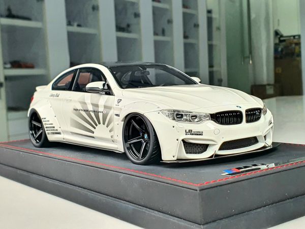 Xe Mô Hình BMW M4 LB 1:18 Motorhelix ( Trắng )