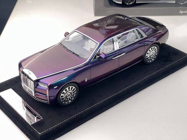 Xe Mô Hình Rolls-Royce Ghost 1:18 HH Model ( Flash Pink )