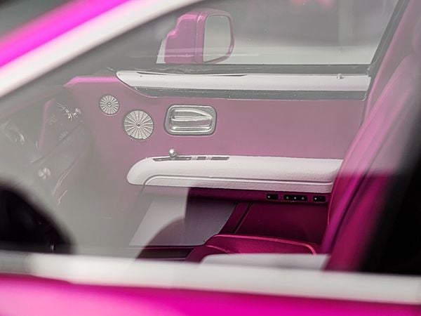 Xe Mô Hình Rolls-Royce Ghost 1:18 HH Model ( Flash Pink/ Mâm Bạc )