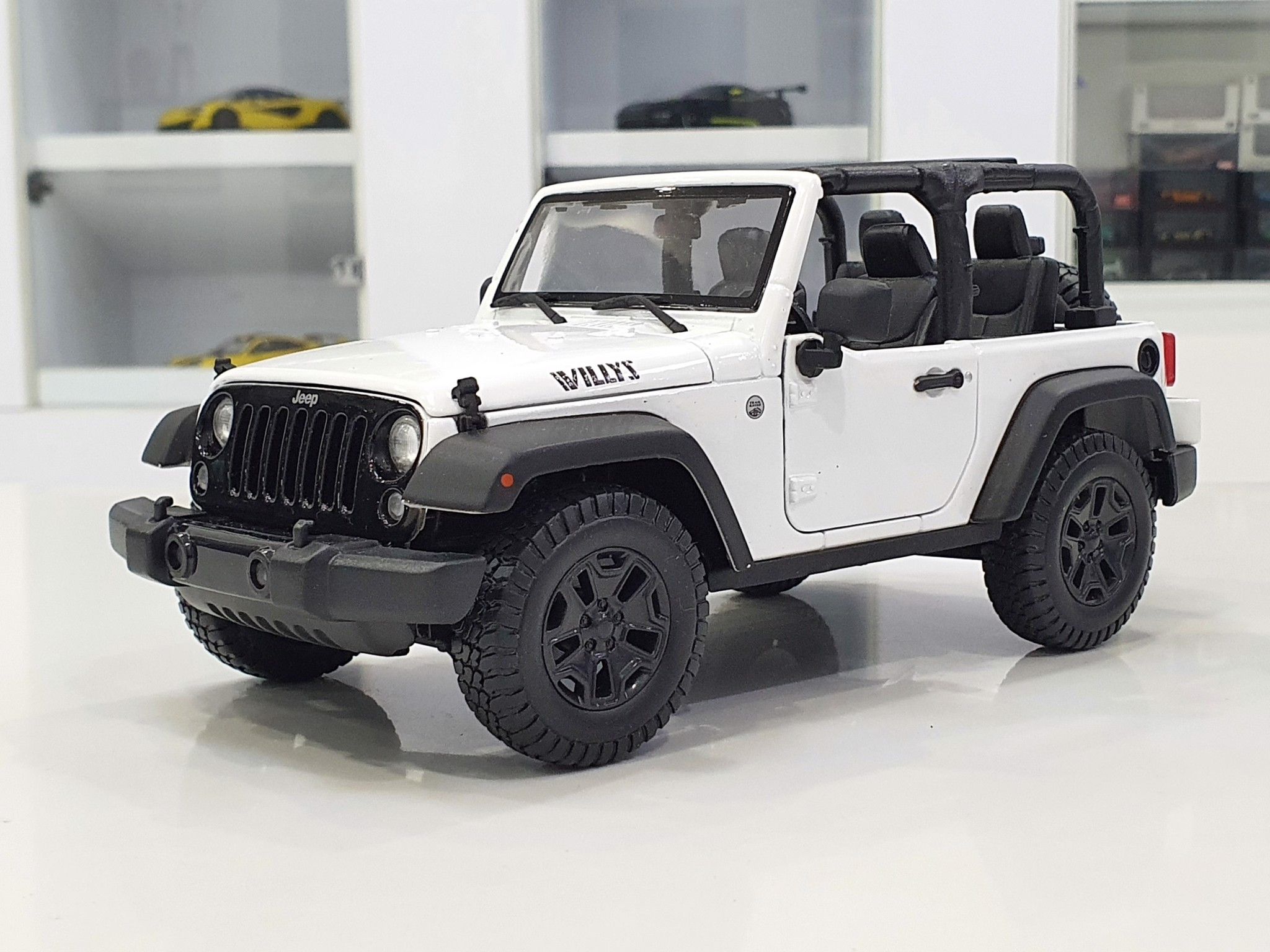 Xe Mô Hình Jeep Wrangler Convertible 2014 1:18 Maisto (Trắng) – Shop Xe Mô  Hình Tĩnh