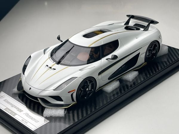 Xe Mô Hình Koenigsegg Regera 1:18 FrontiArt ( Trắng Viên Vàng ) ( 45- 46 - 47 )