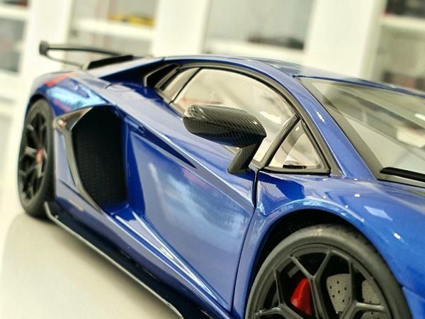 Xe Mô Hình Lamborghini Aventador SVJ 1:18 AUTOart ( Xanh Dương )