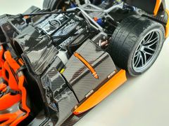 Xe Mô Hình Pagani Huayra Roadster BC 1:18 LCD Model (Cam)