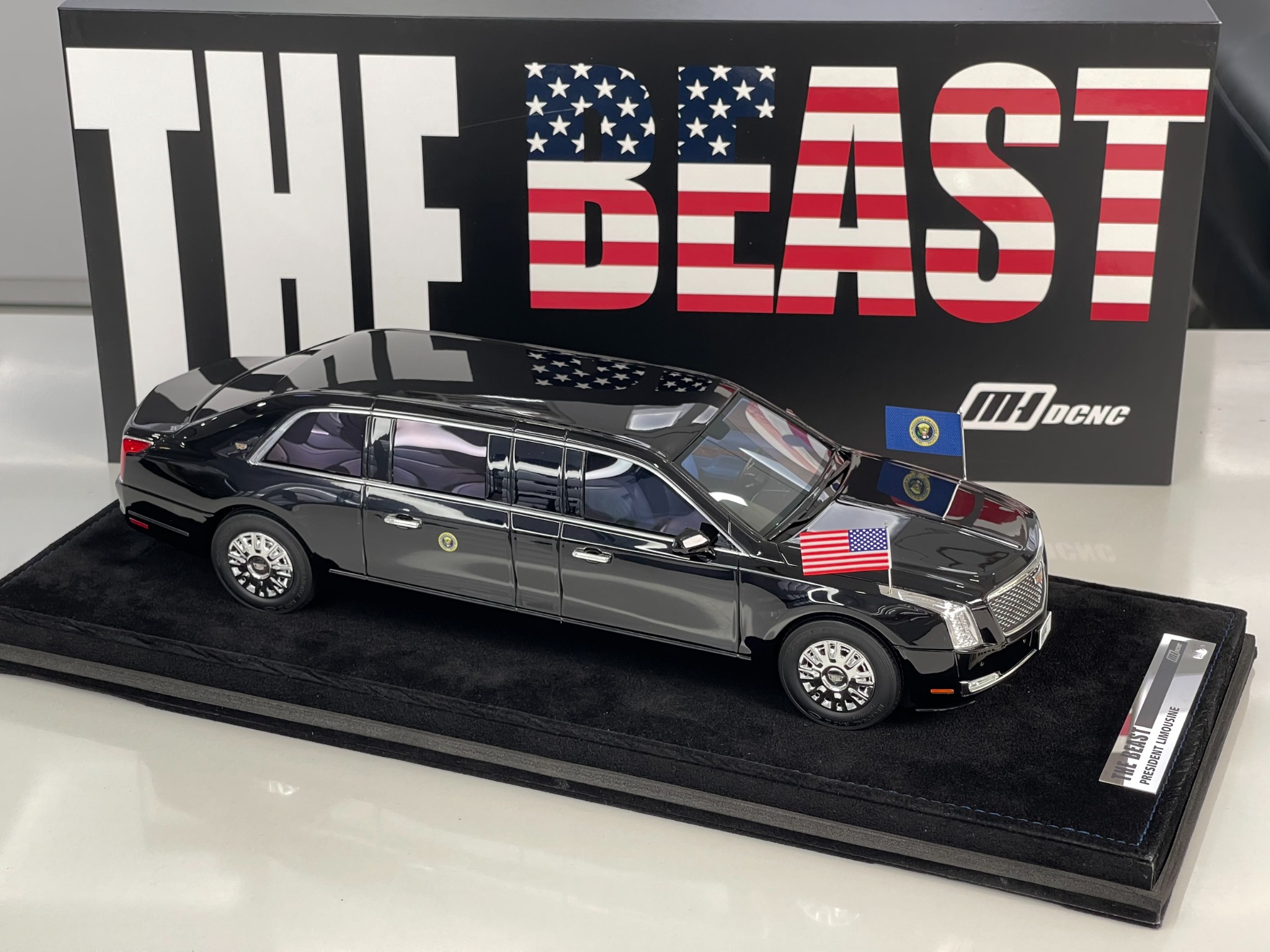 Xe Mô Hình Cadillac President Limousine The Beast 118 Motorhelix    Shop Xe Mô Hình Tĩnh