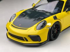 Xe Mô Hình Porsche 911 (911.2) GT2 RS 2018 1:18 Minichamps (Vàng)