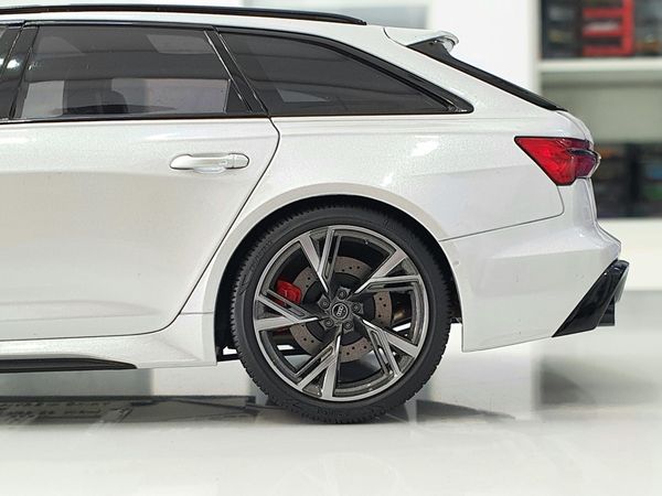 Xe Mô Hình Audi RS6 Avant C8 2020 1:18 Polar Master ( Trắng )